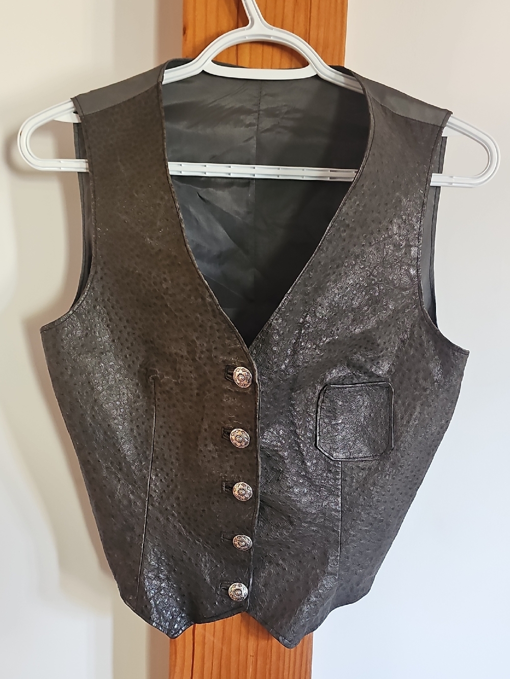 Vintage Ostrich Leather Vest With Silver Buttons - Picture 2 of 11